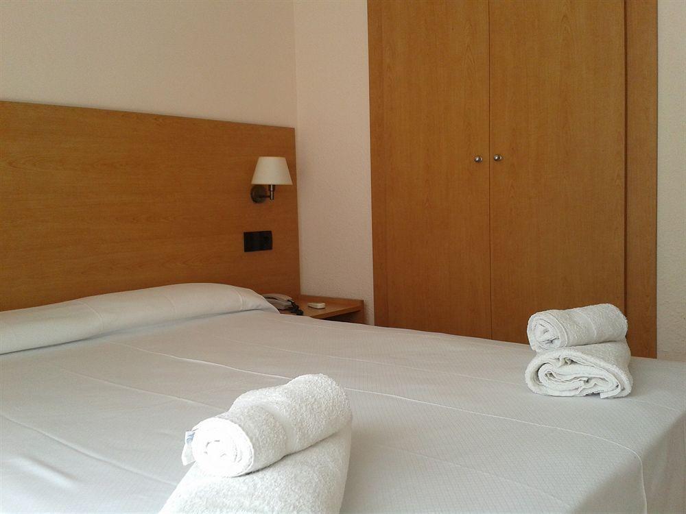 Bay Hotel Roses Kültér fotó
